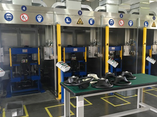 La línea de producción de espuma para volantes 