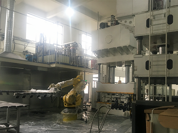 Línea de producción de espuma para tableros de maletero